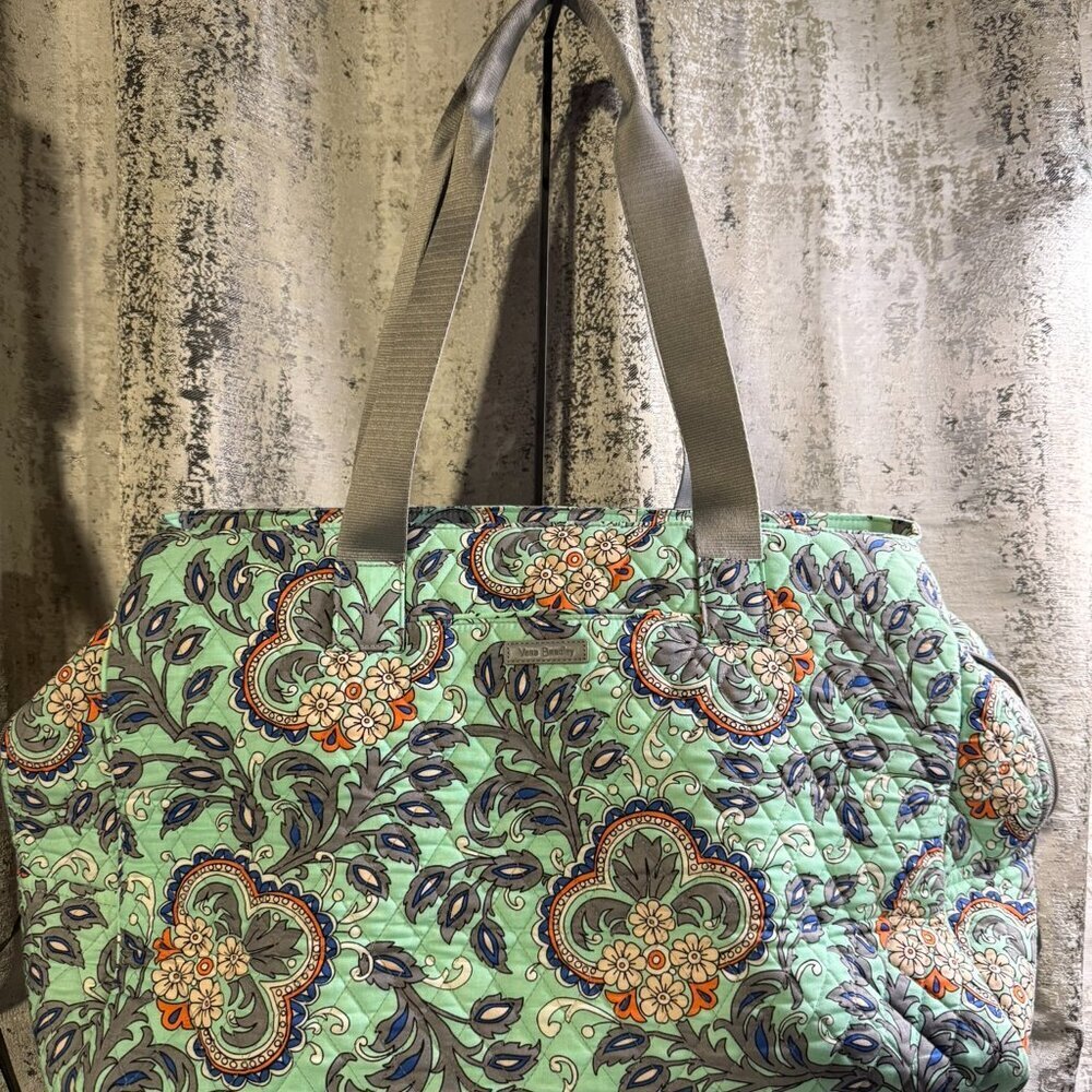 Vera Bradley XL Laptop/Travel Bag - Picture 2 of 9